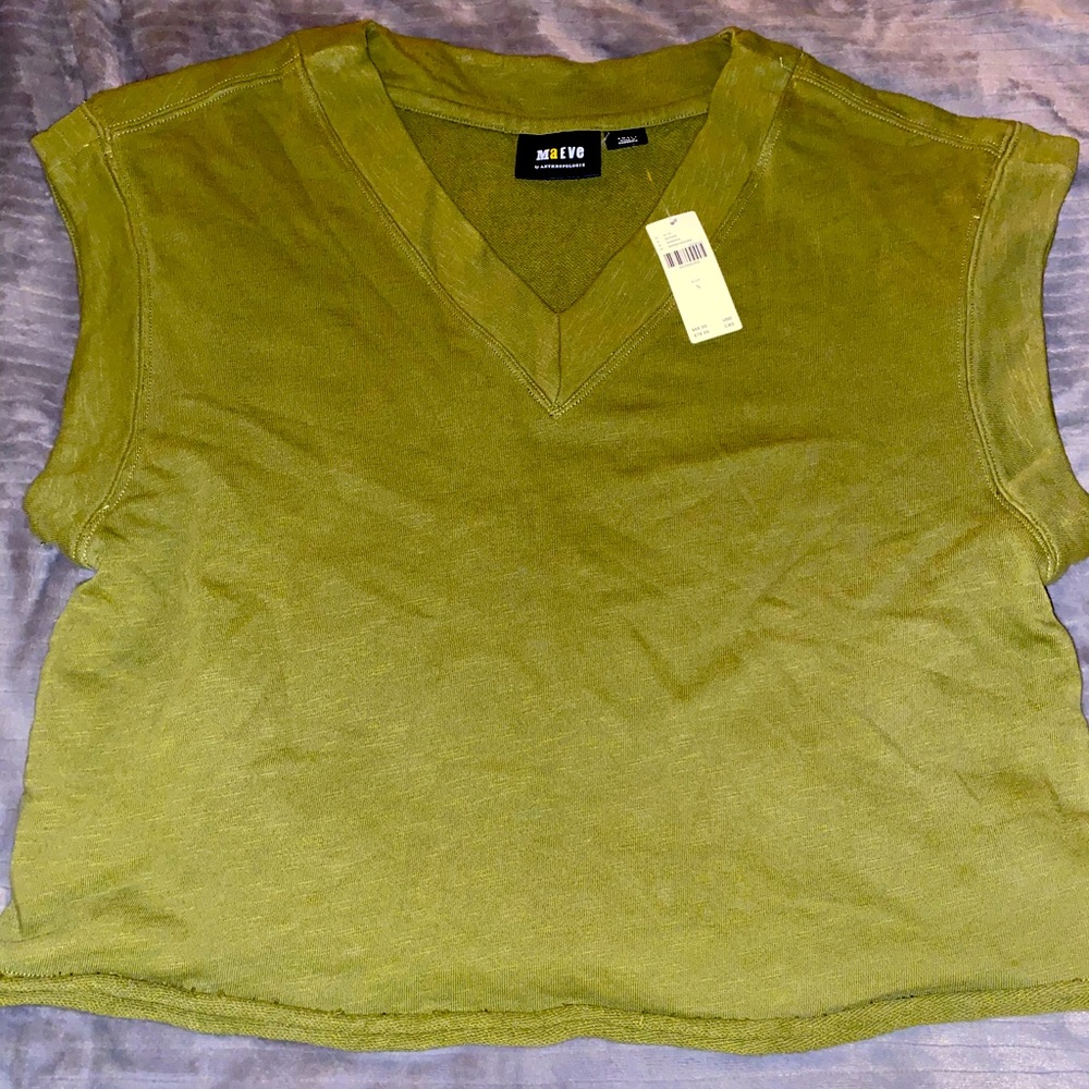 Maeve by Anthropologie. Sleeveless croptop sweat.